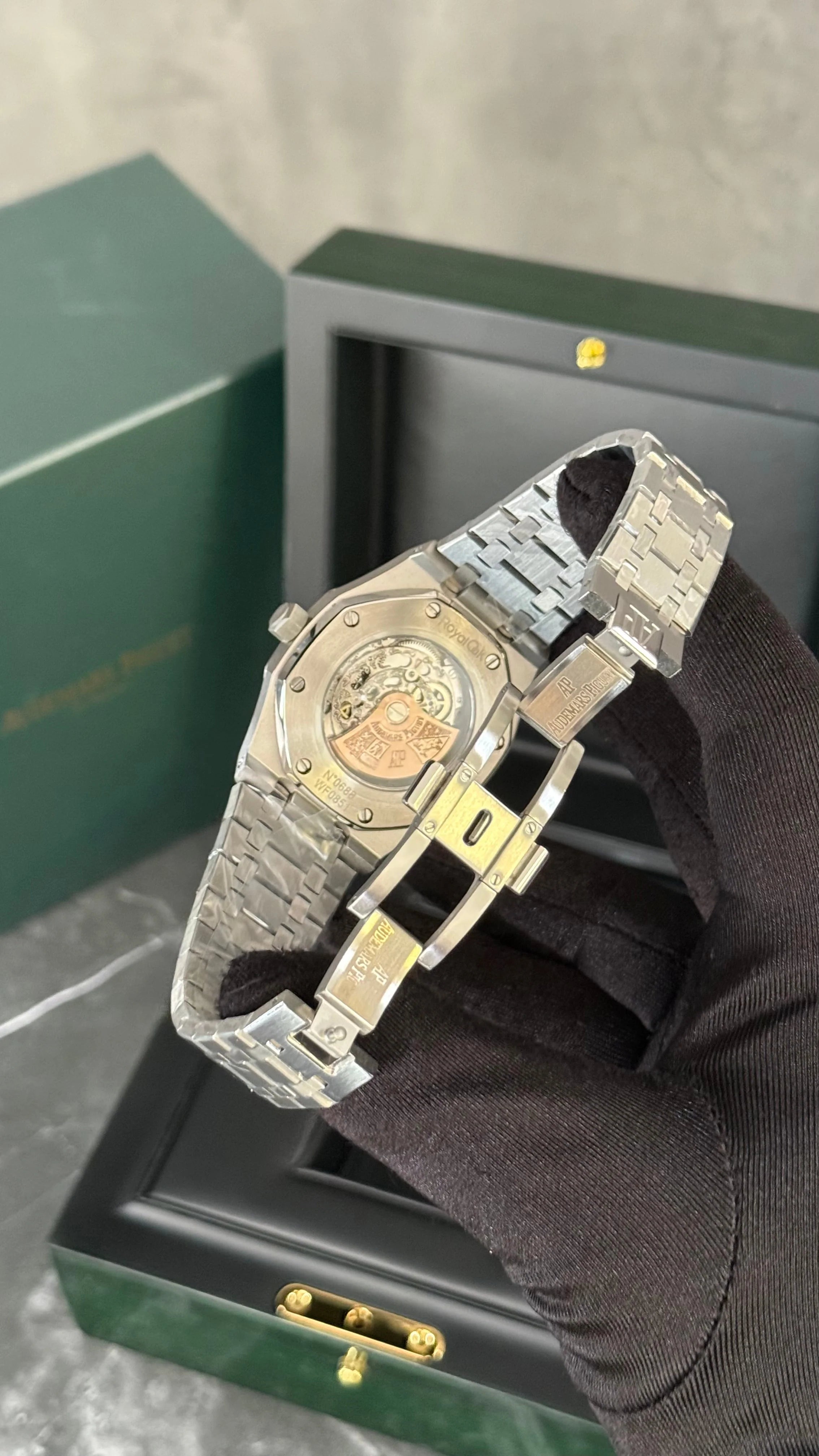 AP SKLETON PLATA / NEGRO