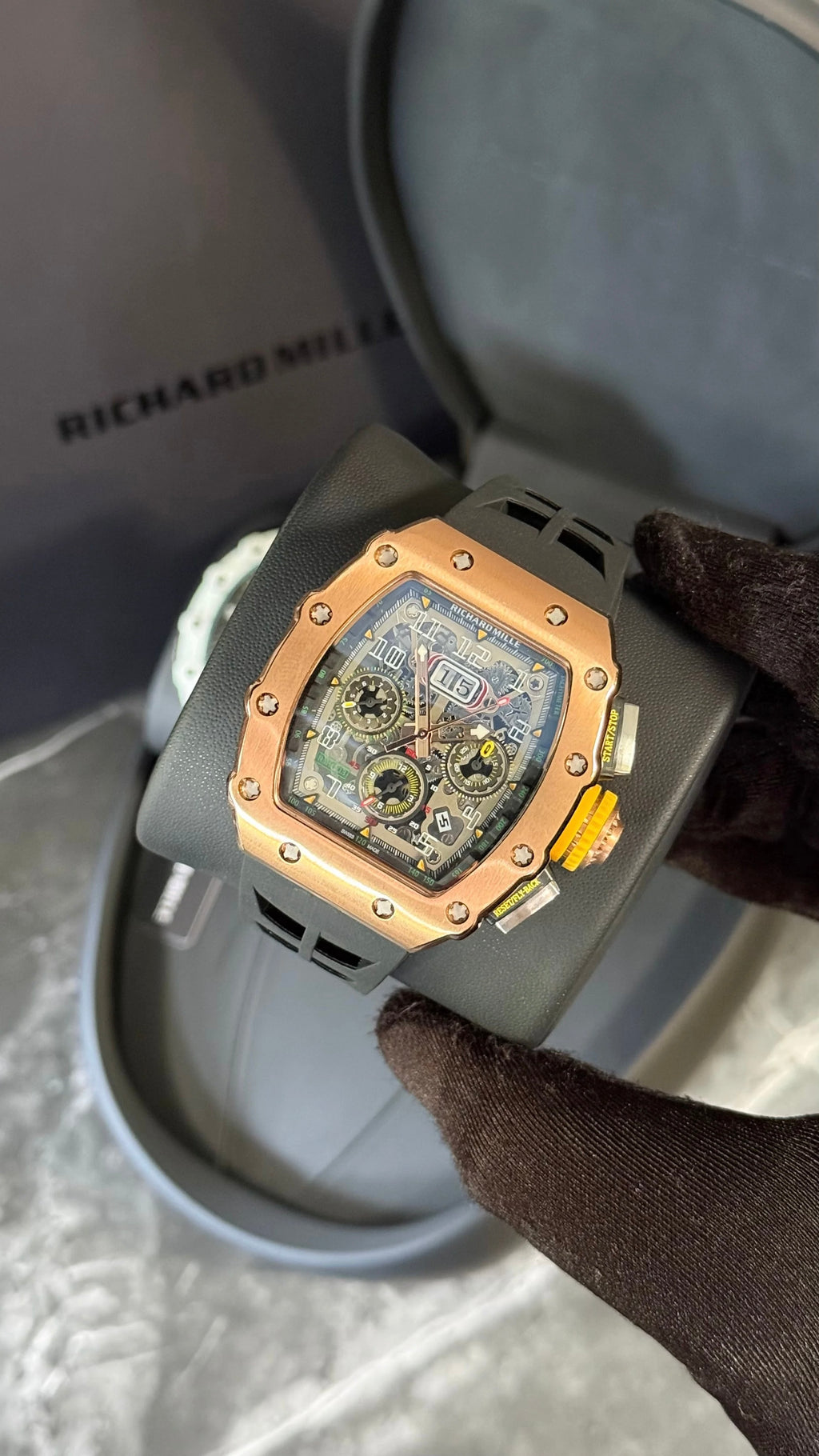 RM 11-03 FLYBLACK CHRONO SUPERCLON